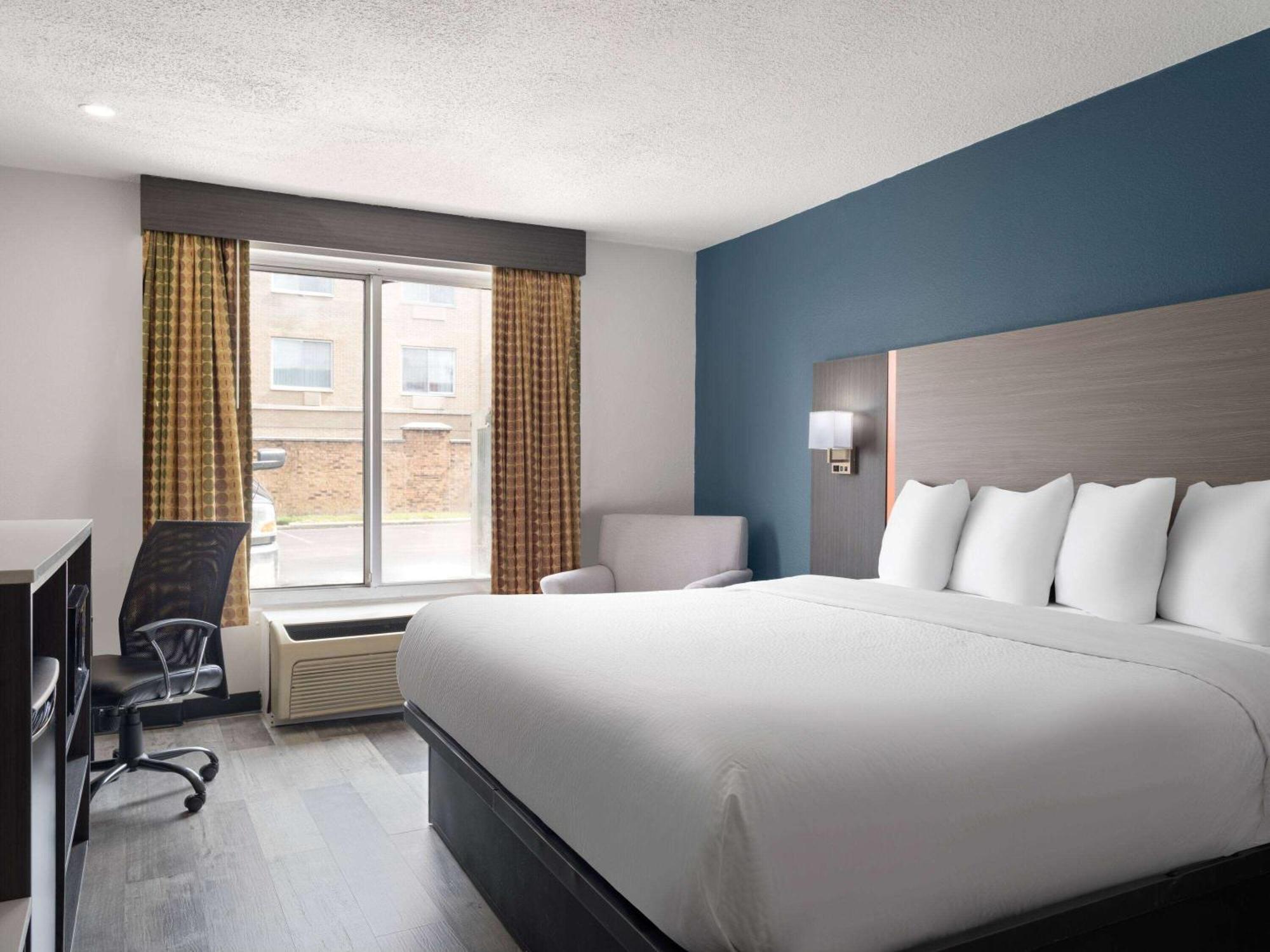 Baymont By Wyndham Indianapolis East Hotell Eksteriør bilde