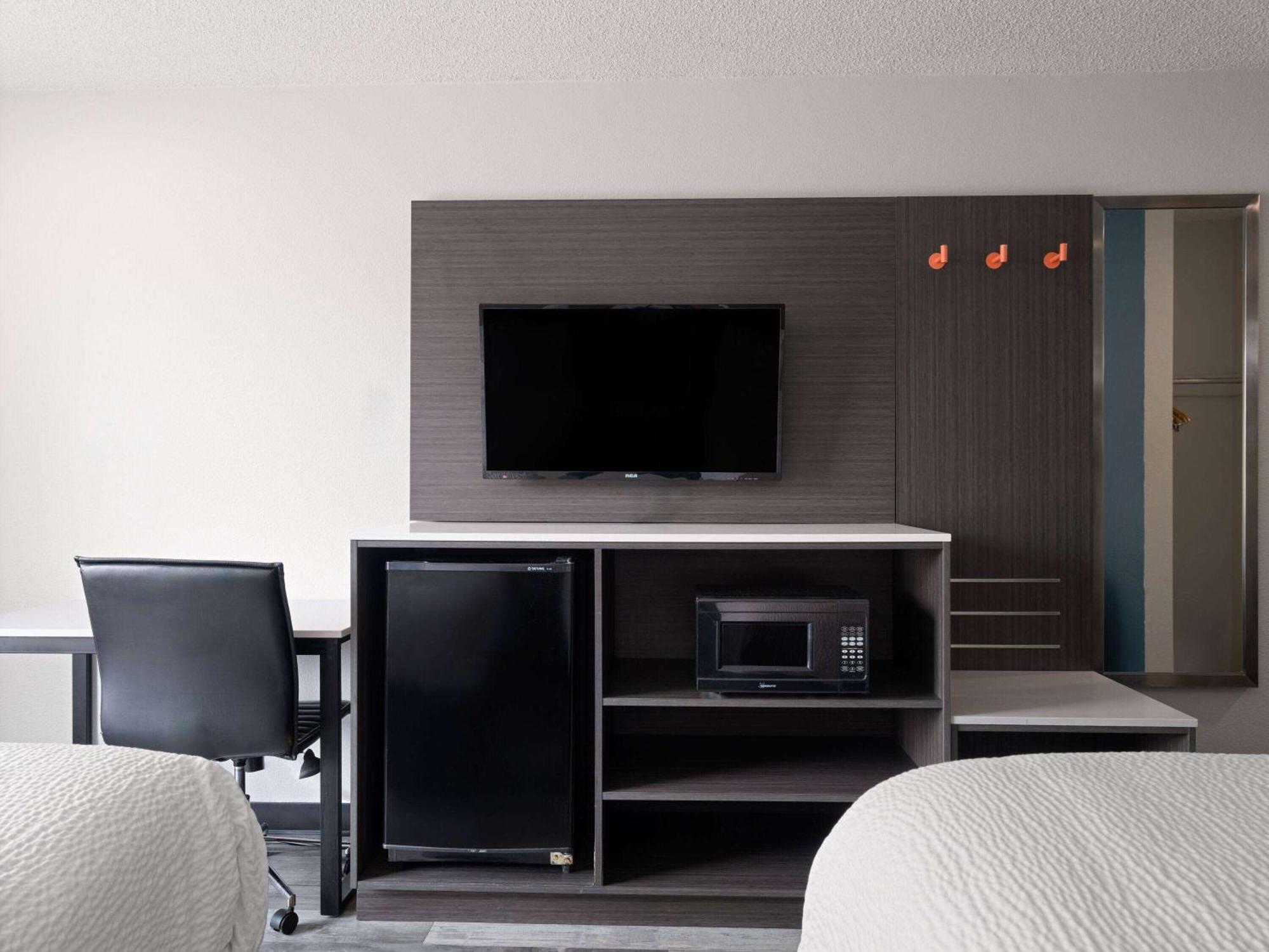 Baymont By Wyndham Indianapolis East Hotell Eksteriør bilde